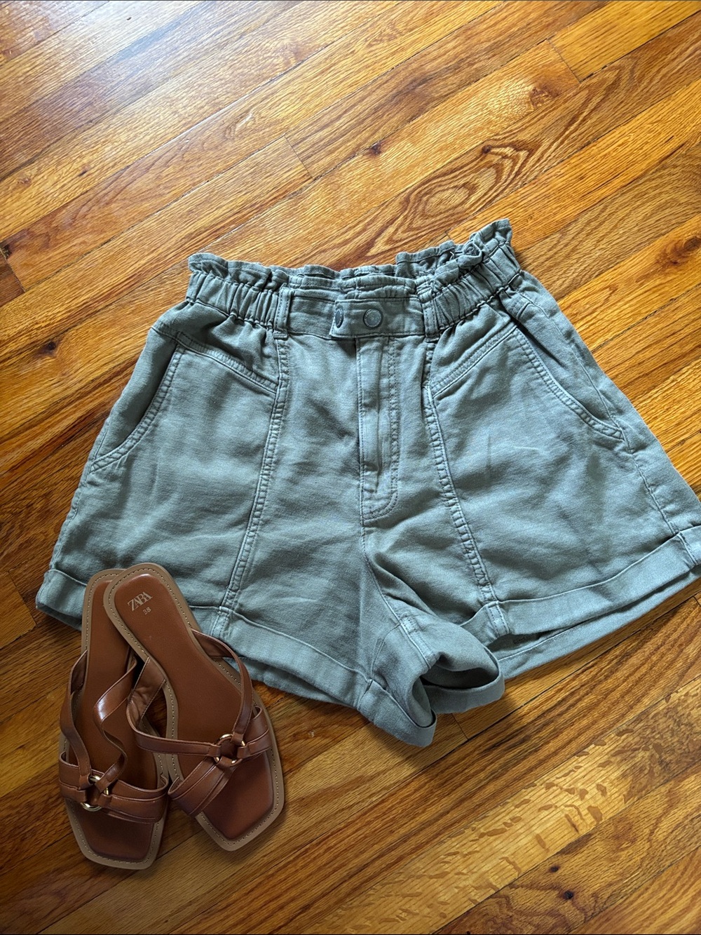 EUC American Eagle Linen High-Waist Paperbag Shorts in Sage Green